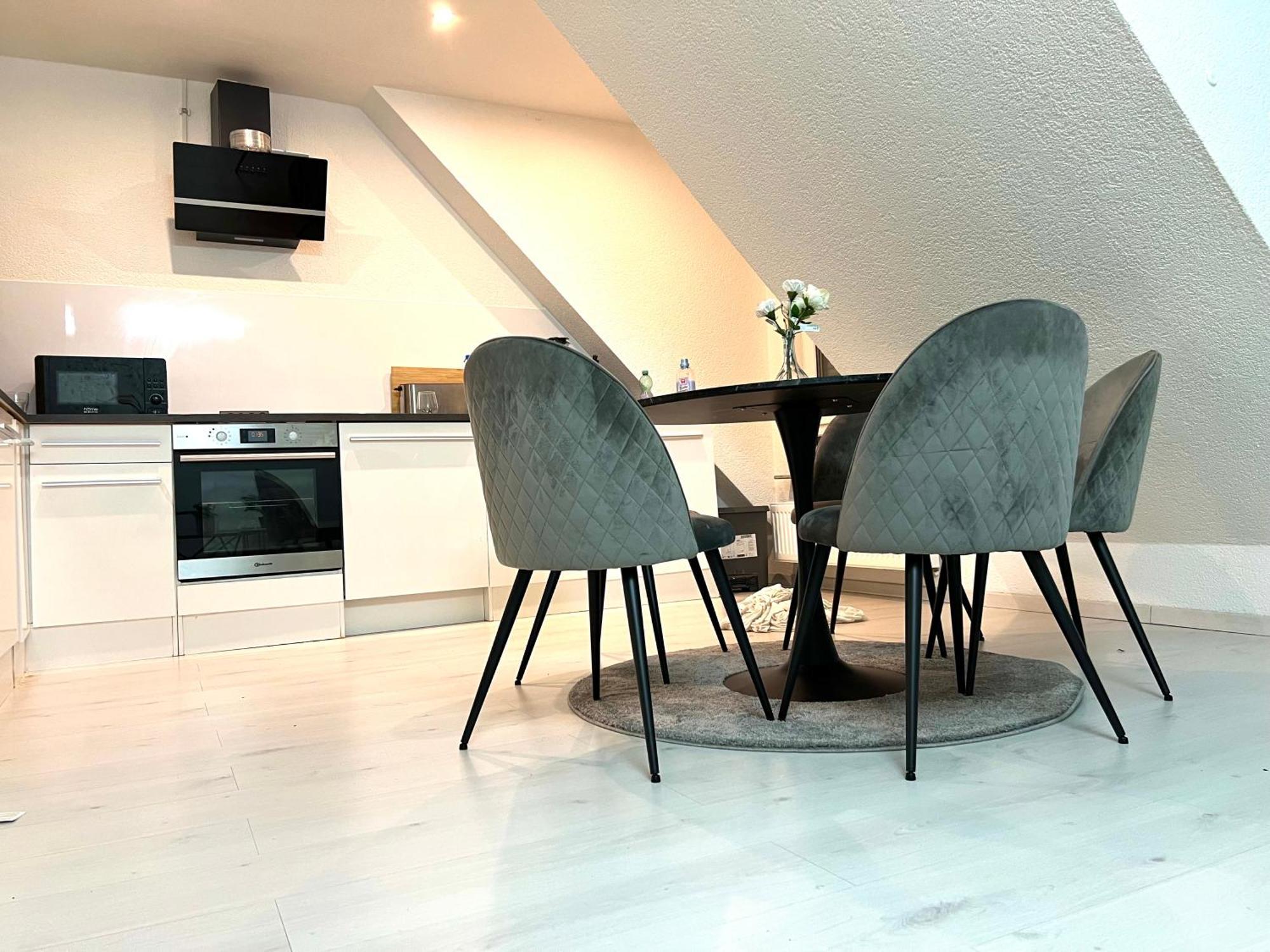 Luxus Maisonette Wohnung Am See, Wehome Premium Sankt Leon-Rot Exteriör bild