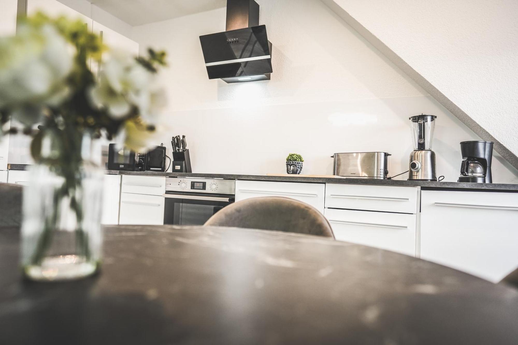 Luxus Maisonette Wohnung Am See, Wehome Premium Sankt Leon-Rot Exteriör bild
