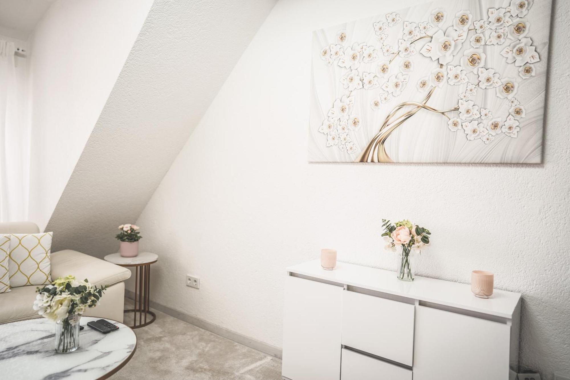 Luxus Maisonette Wohnung Am See, Wehome Premium Sankt Leon-Rot Exteriör bild