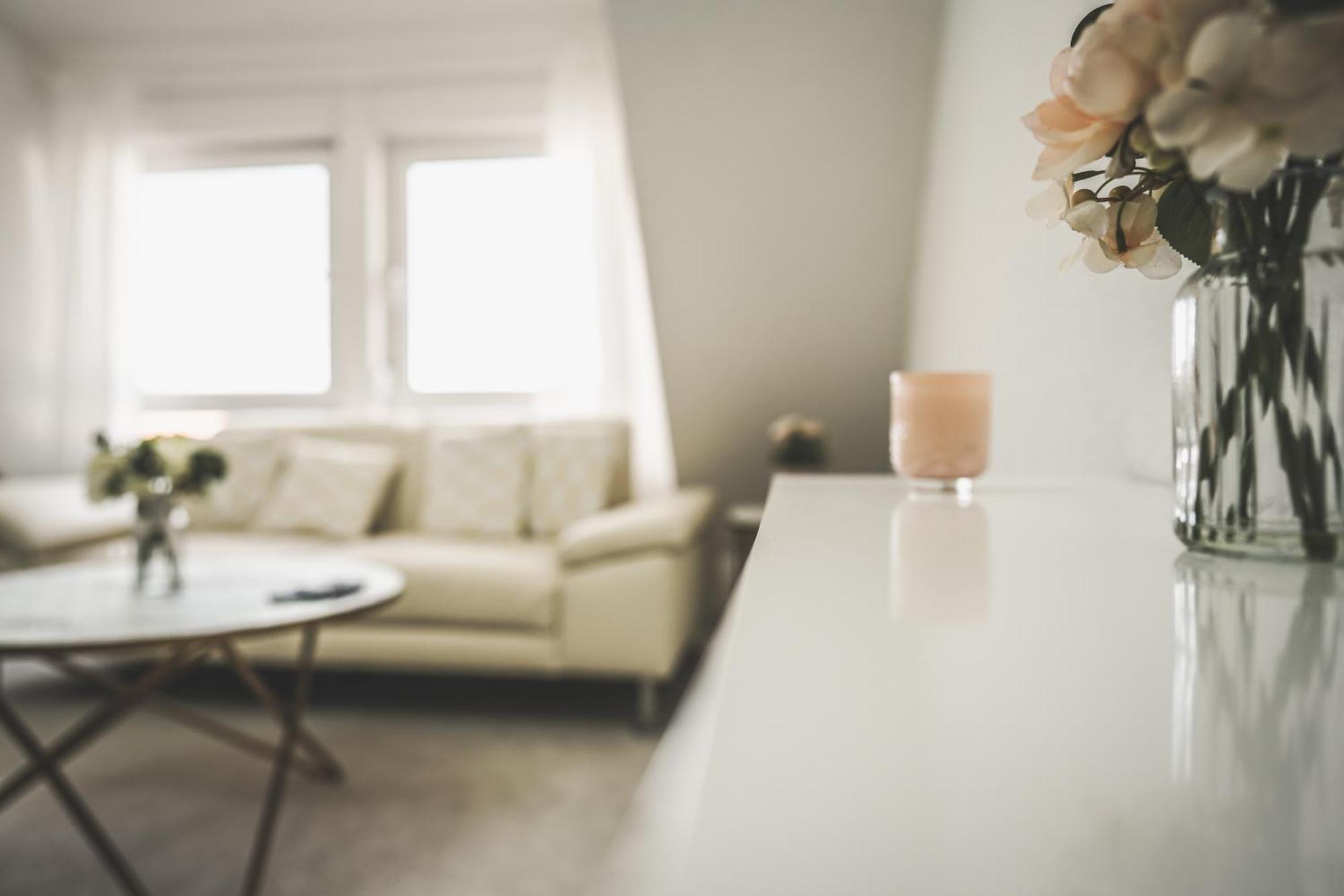 Luxus Maisonette Wohnung Am See, Wehome Premium Sankt Leon-Rot Exteriör bild